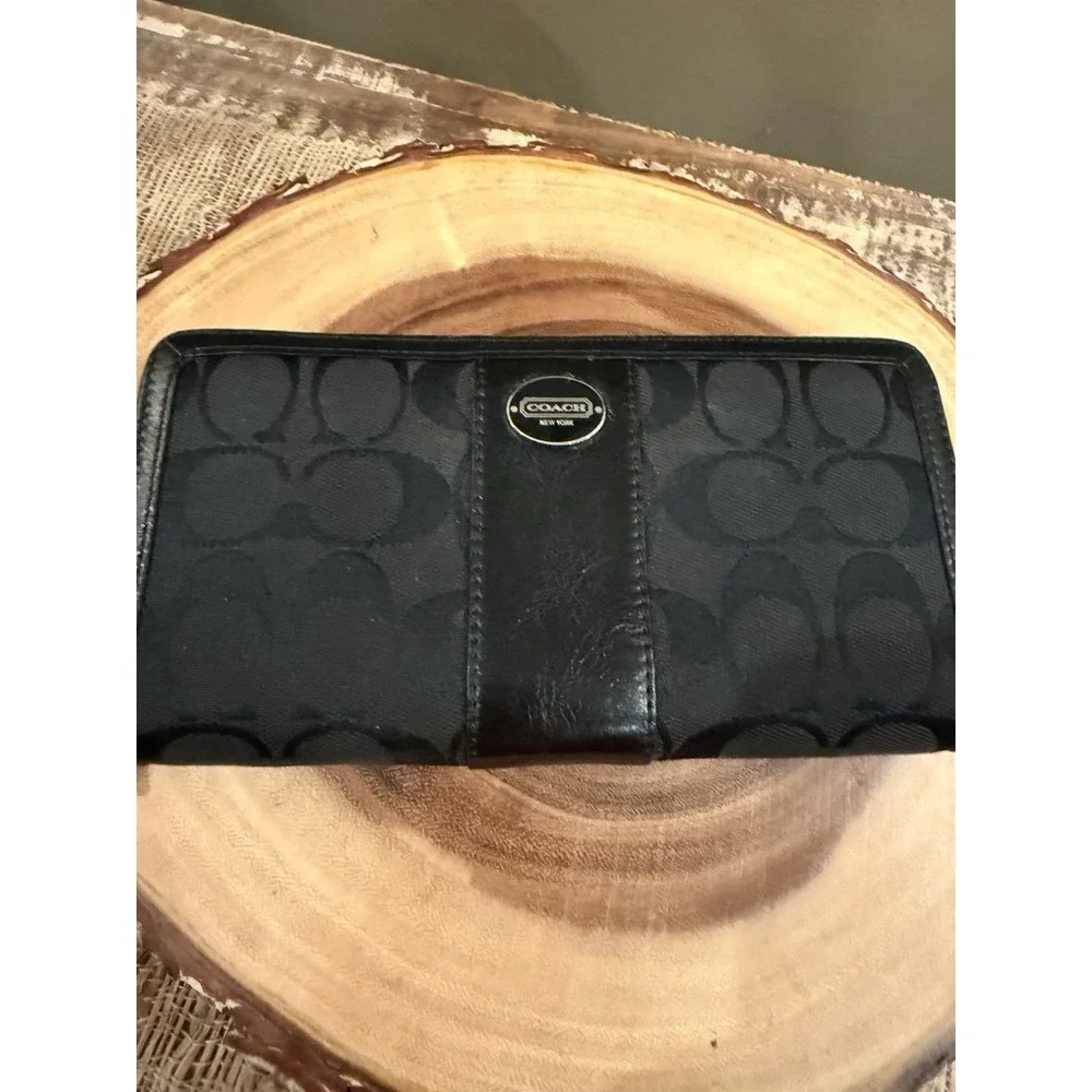 Vintage Coach 48437 Legacy Signature Stripe Zip Wallet Black Fabric & Leather